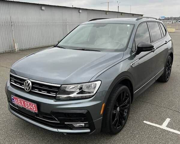 Серый Фольксваген Тигуан, объемом двигателя 1.98 л и пробегом 98 тыс. км за 24500 $, фото 6 на Automoto.ua