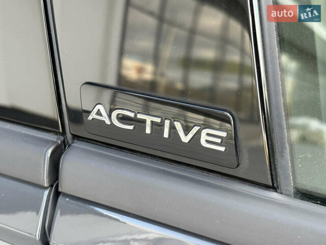 Серый Фольксваген Тигуан, объемом двигателя 2 л и пробегом 176 тыс. км за 27950 $, фото 32 на Automoto.ua