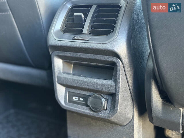 Серый Фольксваген Тигуан, объемом двигателя 2 л и пробегом 120 тыс. км за 23500 $, фото 29 на Automoto.ua