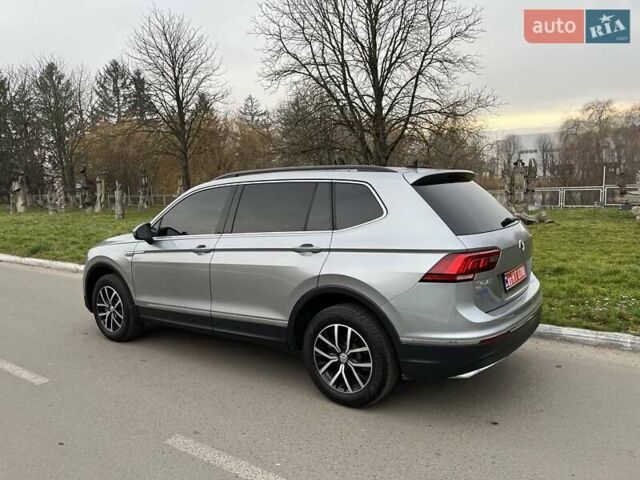 Серый Фольксваген Тигуан, объемом двигателя 2 л и пробегом 119 тыс. км за 19500 $, фото 78 на Automoto.ua