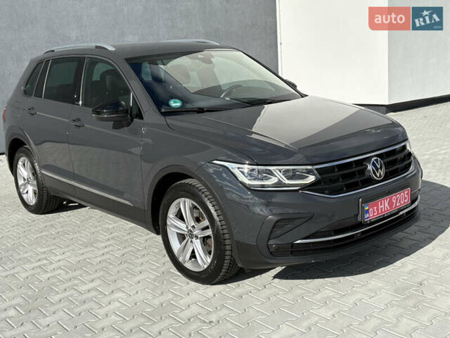 Серый Фольксваген Тигуан, объемом двигателя 2 л и пробегом 176 тыс. км за 27950 $, фото 10 на Automoto.ua