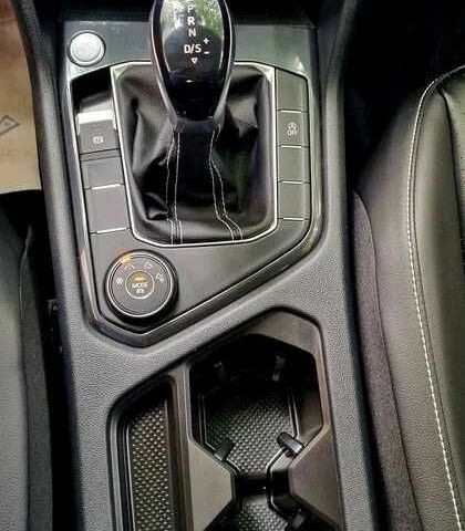 Серый Фольксваген Тигуан, объемом двигателя 2 л и пробегом 43 тыс. км за 13800 $, фото 19 на Automoto.ua