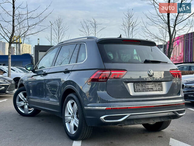 Серый Фольксваген Тигуан, объемом двигателя 1.97 л и пробегом 180 тыс. км за 31000 $, фото 7 на Automoto.ua