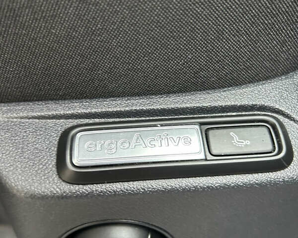 Серый Фольксваген Тигуан, объемом двигателя 2 л и пробегом 194 тыс. км за 31500 $, фото 27 на Automoto.ua