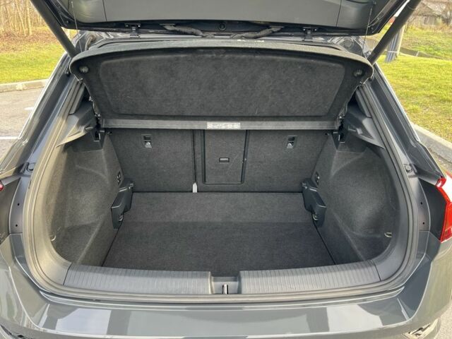 Серый Фольксваген Тигуан, объемом двигателя 1.5 л и пробегом 49 тыс. км за 23700 $, фото 15 на Automoto.ua