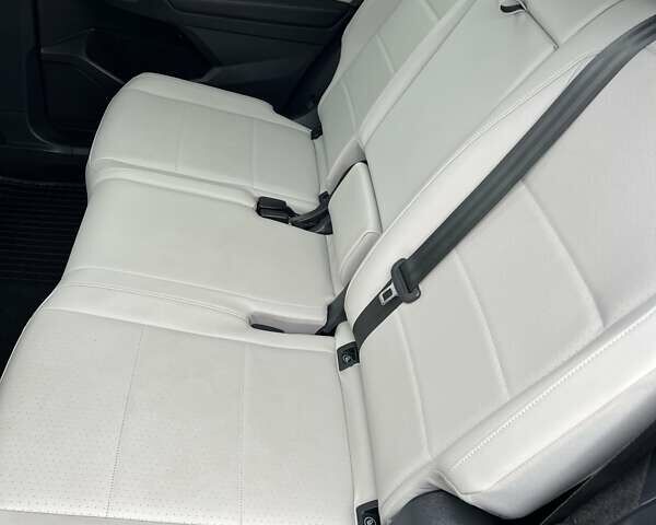 Серый Фольксваген Тигуан, объемом двигателя 1.98 л и пробегом 98 тыс. км за 24500 $, фото 72 на Automoto.ua