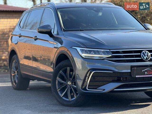 Серый Фольксваген Тигуан, объемом двигателя 2 л и пробегом 120 тыс. км за 23500 $, фото 8 на Automoto.ua