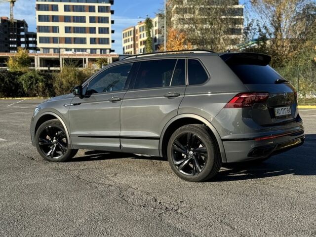 Серый Фольксваген Тигуан, объемом двигателя 2 л и пробегом 52 тыс. км за 36999 $, фото 5 на Automoto.ua