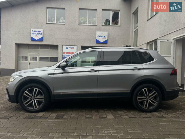 Сірий Фольксваген Тігуан, об'ємом двигуна 2 л та пробігом 204 тис. км за 34499 $, фото 1 на Automoto.ua