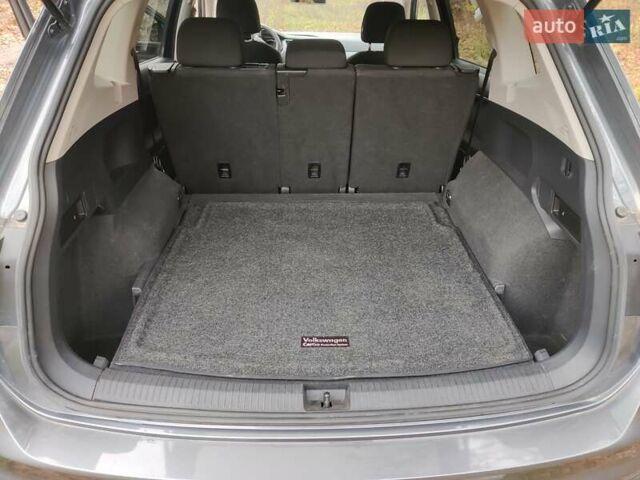 Серый Фольксваген Тигуан, объемом двигателя 1.98 л и пробегом 76 тыс. км за 19200 $, фото 13 на Automoto.ua
