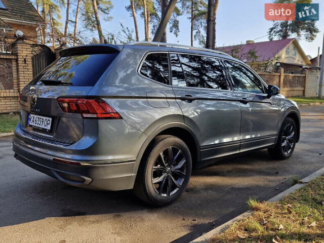 Серый Фольксваген Тигуан, объемом двигателя 1.98 л и пробегом 82 тыс. км за 25000 $, фото 3 на Automoto.ua