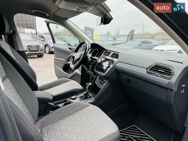 Серый Фольксваген Тигуан, объемом двигателя 1.97 л и пробегом 150 тыс. км за 26300 $, фото 23 на Automoto.ua