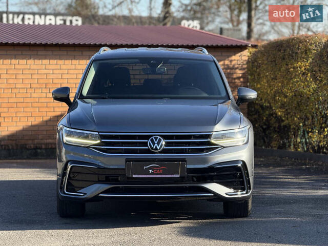 Серый Фольксваген Тигуан, объемом двигателя 2 л и пробегом 120 тыс. км за 23500 $, фото 5 на Automoto.ua