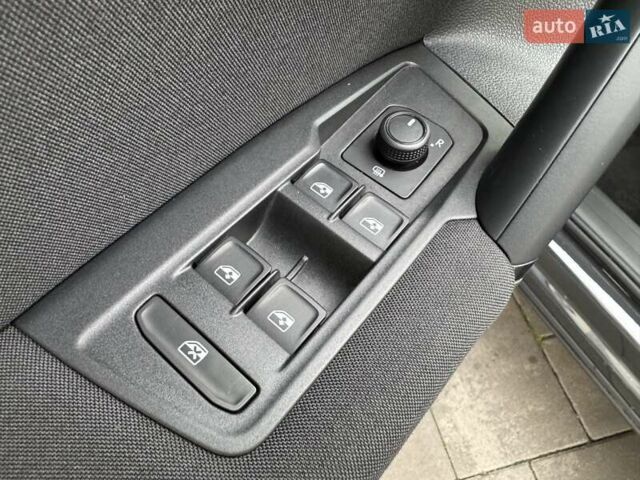 Фольксваген Тигуан 2021 в Киеве на Automoto.ua Серый Фольксваген Тигуан, объемом двигателя 1.97 л и пробегом 51 тыс. км за 34900 $, фото 35 на Automoto.ua