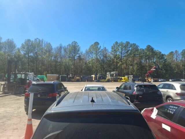 Серый Фольксваген Тигуан, объемом двигателя 2 л и пробегом 56 тыс. км за 12500 $, фото 8 на Automoto.ua