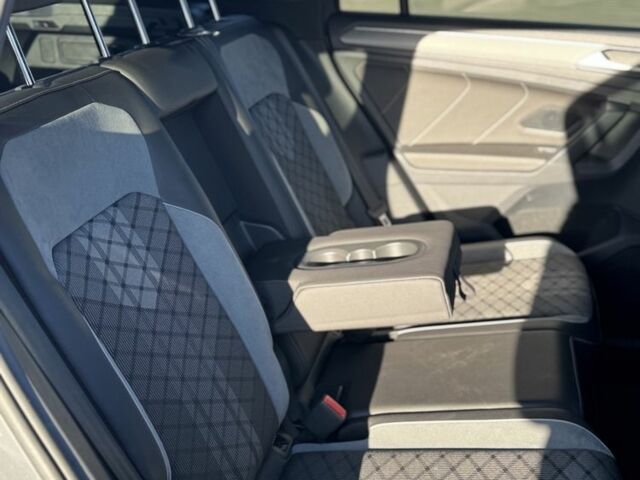 Серый Фольксваген Тигуан, объемом двигателя 2 л и пробегом 52 тыс. км за 36999 $, фото 13 на Automoto.ua