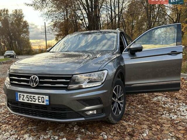 Серый Фольксваген Тигуан, объемом двигателя 1.97 л и пробегом 212 тыс. км за 26500 $, фото 1 на Automoto.ua