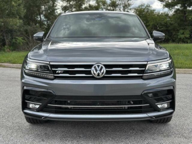 Сірий Фольксваген Тігуан, об'ємом двигуна 2 л та пробігом 11 тис. км за 7500 $, фото 1 на Automoto.ua