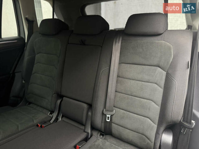 Сірий Фольксваген Тігуан, об'ємом двигуна 2 л та пробігом 204 тис. км за 34499 $, фото 17 на Automoto.ua