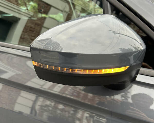 Серый Фольксваген Тигуан, объемом двигателя 2 л и пробегом 194 тыс. км за 31500 $, фото 13 на Automoto.ua