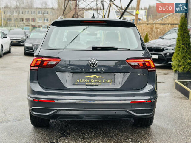 Серый Фольксваген Тигуан, объемом двигателя 1.97 л и пробегом 150 тыс. км за 26300 $, фото 10 на Automoto.ua