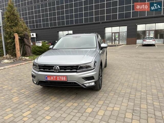 Серый Фольксваген Тигуан, объемом двигателя 2 л и пробегом 119 тыс. км за 19500 $, фото 16 на Automoto.ua