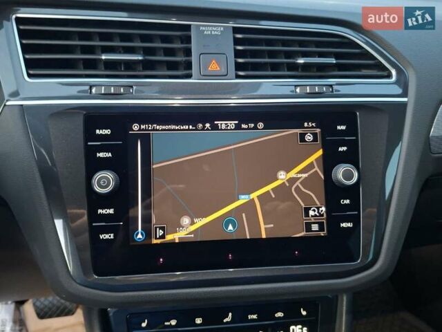 Серый Фольксваген Тигуан, объемом двигателя 1.97 л и пробегом 190 тыс. км за 26399 $, фото 31 на Automoto.ua