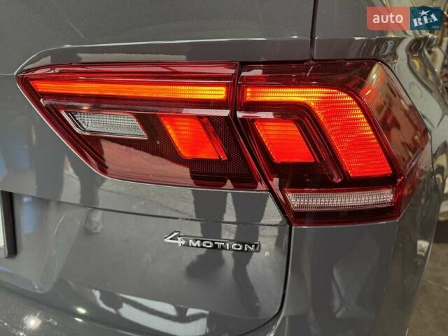 Сірий Фольксваген Тігуан, об'ємом двигуна 1.97 л та пробігом 52 тис. км за 33200 $, фото 34 на Automoto.ua