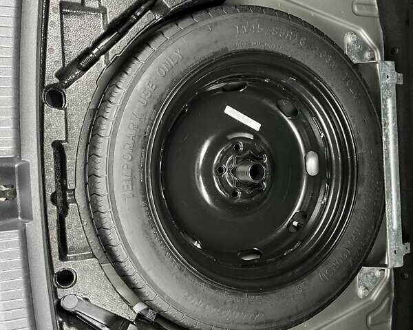 Серый Фольксваген Тигуан, объемом двигателя 2 л и пробегом 119 тыс. км за 19500 $, фото 45 на Automoto.ua