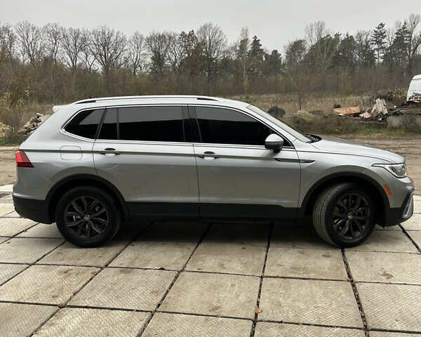 Серый Фольксваген Тигуан, объемом двигателя 1.98 л и пробегом 63 тыс. км за 25900 $, фото 2 на Automoto.ua