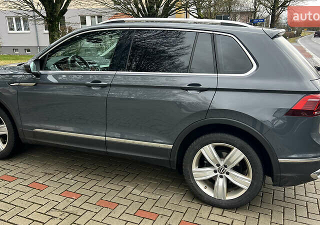 Серый Фольксваген Тигуан, объемом двигателя 1.98 л и пробегом 88 тыс. км за 43106 $, фото 2 на Automoto.ua