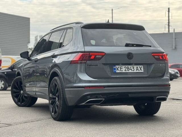 Сірий Фольксваген Тігуан, об'ємом двигуна 2 л та пробігом 98 тис. км за 24900 $, фото 3 на Automoto.ua