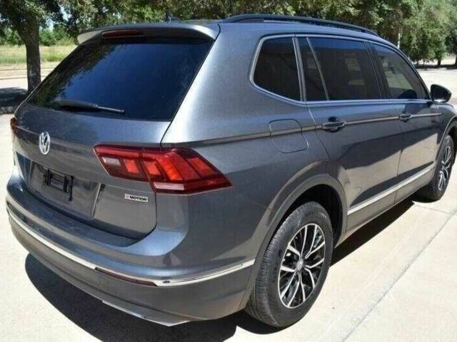 Серый Фольксваген Тигуан, объемом двигателя 2 л и пробегом 45 тыс. км за 9000 $, фото 5 на Automoto.ua