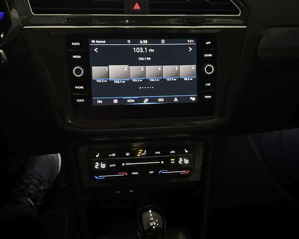 Серый Фольксваген Тигуан, объемом двигателя 1.98 л и пробегом 104 тыс. км за 25200 $, фото 10 на Automoto.ua