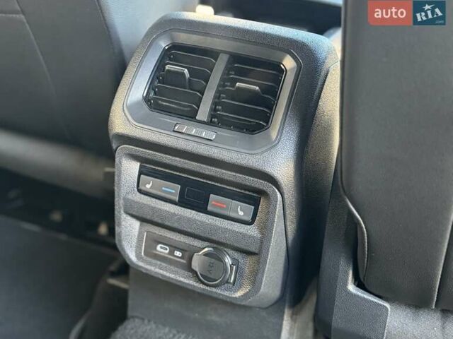 Серый Фольксваген Тигуан, объемом двигателя 1.98 л и пробегом 52 тыс. км за 36999 $, фото 14 на Automoto.ua