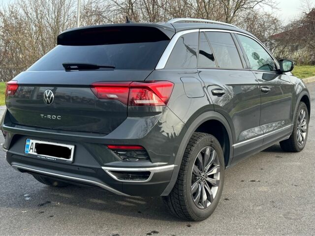 Серый Фольксваген Тигуан, объемом двигателя 1.5 л и пробегом 49 тыс. км за 23700 $, фото 3 на Automoto.ua