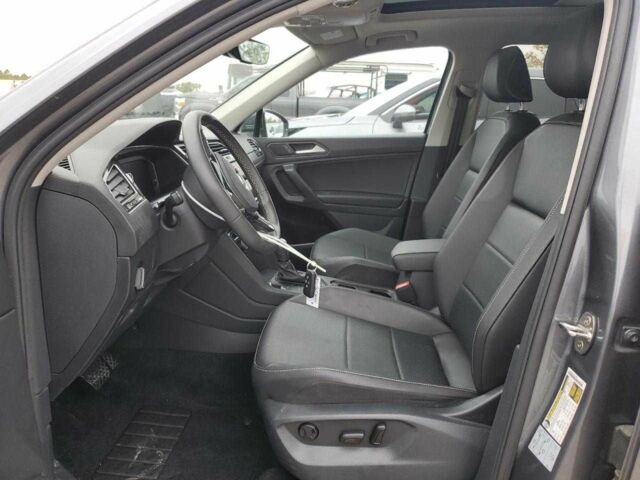 Серый Фольксваген Тигуан, объемом двигателя 2 л и пробегом 65 тыс. км за 3900 $, фото 5 на Automoto.ua