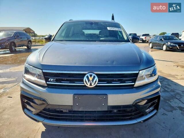 Серый Фольксваген Тигуан, объемом двигателя 1.98 л и пробегом 153 тыс. км за 5500 $, фото 4 на Automoto.ua
