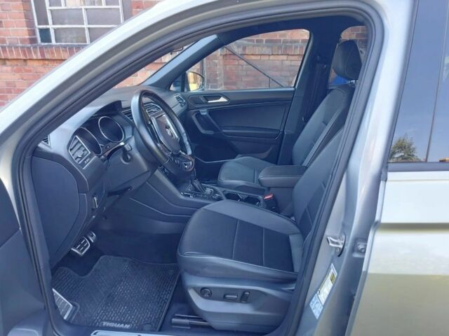 Сірий Фольксваген Тігуан, об'ємом двигуна 0 л та пробігом 58 тис. км за 13700 $, фото 7 на Automoto.ua