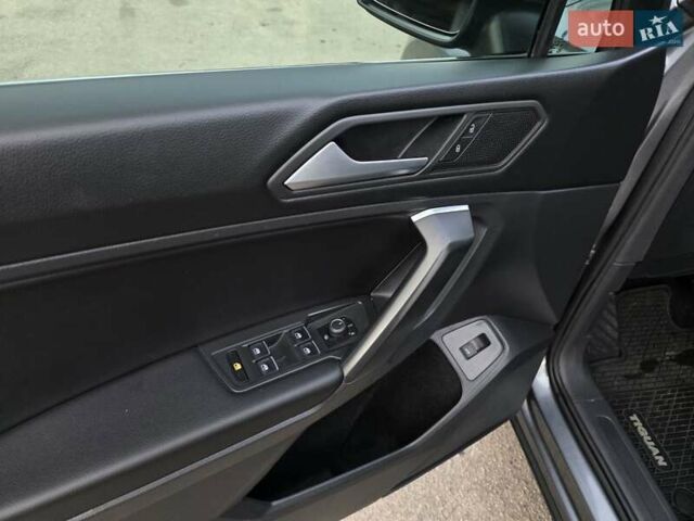 Серый Фольксваген Тигуан, объемом двигателя 1.98 л и пробегом 92 тыс. км за 24500 $, фото 36 на Automoto.ua