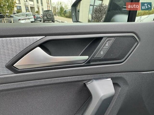 Сірий Фольксваген Тігуан, об'ємом двигуна 1.97 л та пробігом 52 тис. км за 33200 $, фото 30 на Automoto.ua