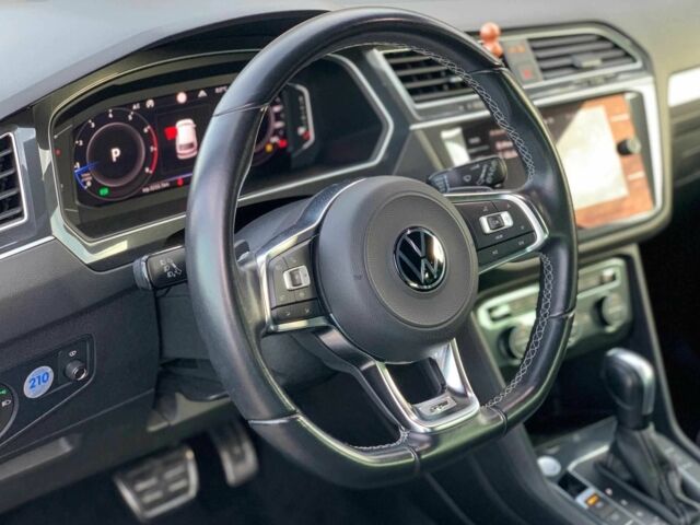 Серый Фольксваген Тигуан, объемом двигателя 2 л и пробегом 74 тыс. км за 11100 $, фото 14 на Automoto.ua