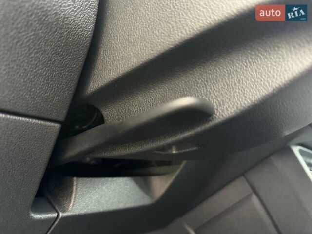 Сірий Фольксваген Тігуан, об'ємом двигуна 1.97 л та пробігом 52 тис. км за 33200 $, фото 51 на Automoto.ua