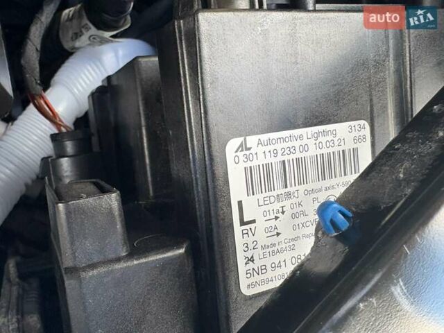 Серый Фольксваген Тигуан, объемом двигателя 2 л и пробегом 176 тыс. км за 27950 $, фото 95 на Automoto.ua