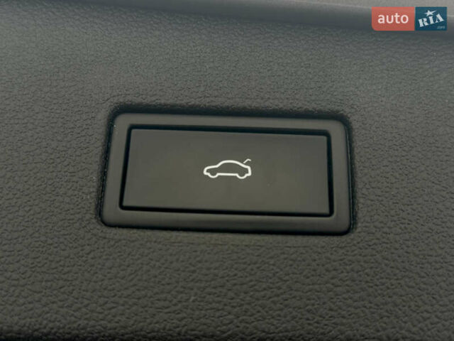 Сірий Фольксваген Тігуан, об'ємом двигуна 2 л та пробігом 204 тис. км за 34499 $, фото 21 на Automoto.ua