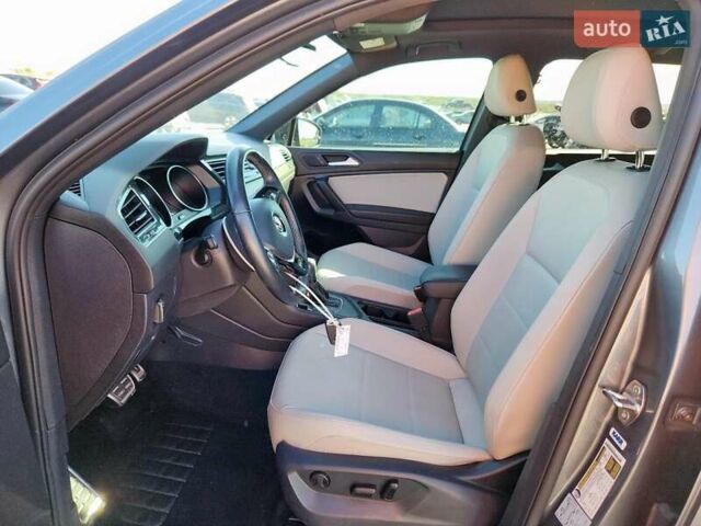 Серый Фольксваген Тигуан, объемом двигателя 1.98 л и пробегом 153 тыс. км за 5500 $, фото 6 на Automoto.ua