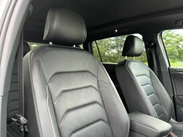 Сірий Фольксваген Тігуан, об'ємом двигуна 2 л та пробігом 11 тис. км за 7500 $, фото 14 на Automoto.ua