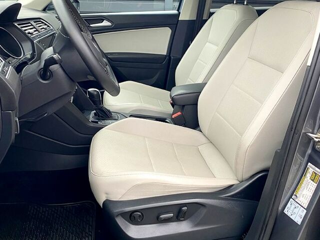 Серый Фольксваген Тигуан, объемом двигателя 2 л и пробегом 33 тыс. км за 22700 $, фото 8 на Automoto.ua