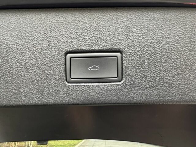 Серый Фольксваген Тигуан, объемом двигателя 1.5 л и пробегом 49 тыс. км за 23700 $, фото 16 на Automoto.ua