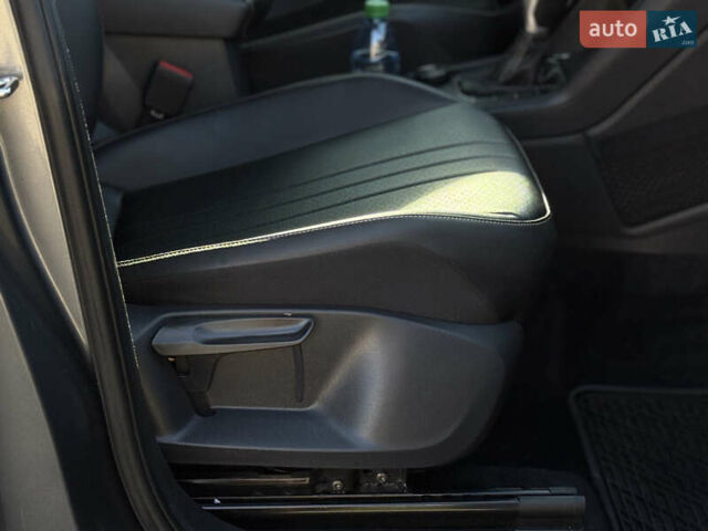 Серый Фольксваген Тигуан, объемом двигателя 2 л и пробегом 120 тыс. км за 23500 $, фото 35 на Automoto.ua